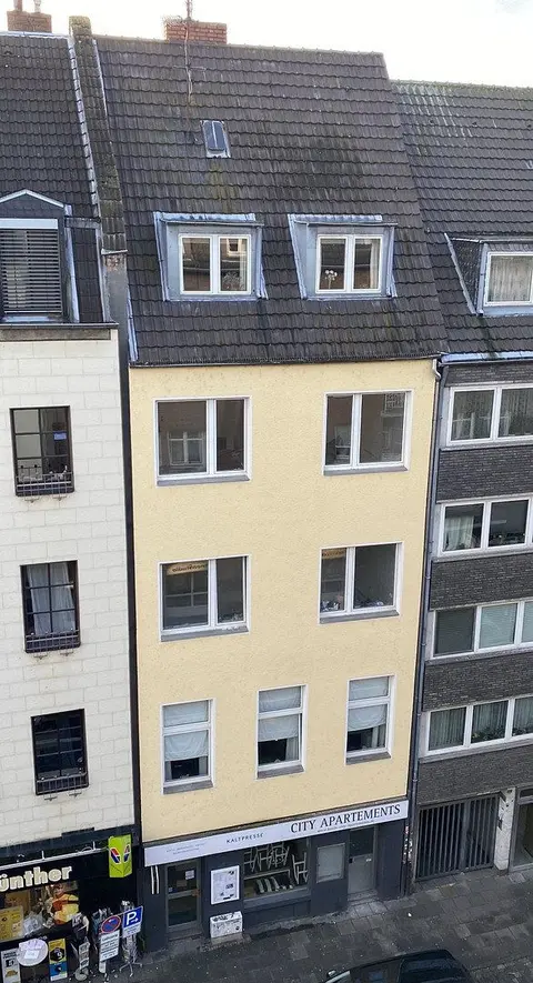 Pronájem bytu 1+1 36 m², Köln
