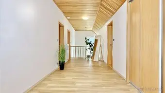 Prodej luxusní rodinné vily 265m2 s pozemkem 1014m2, Brno -