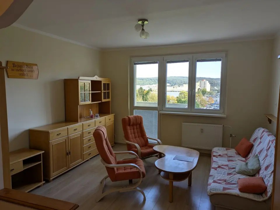 Pronájem bytu 3+1 69 m², Koprivnická, Dúbravka