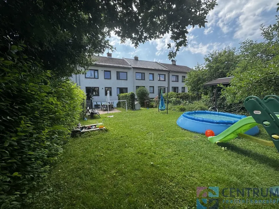 Pronájem rodinného domu 207 m2, pozemek 406 m2