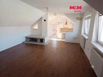 Pronájem bytu 3+kk, 95 m², Žebrák, ul. Náměstí