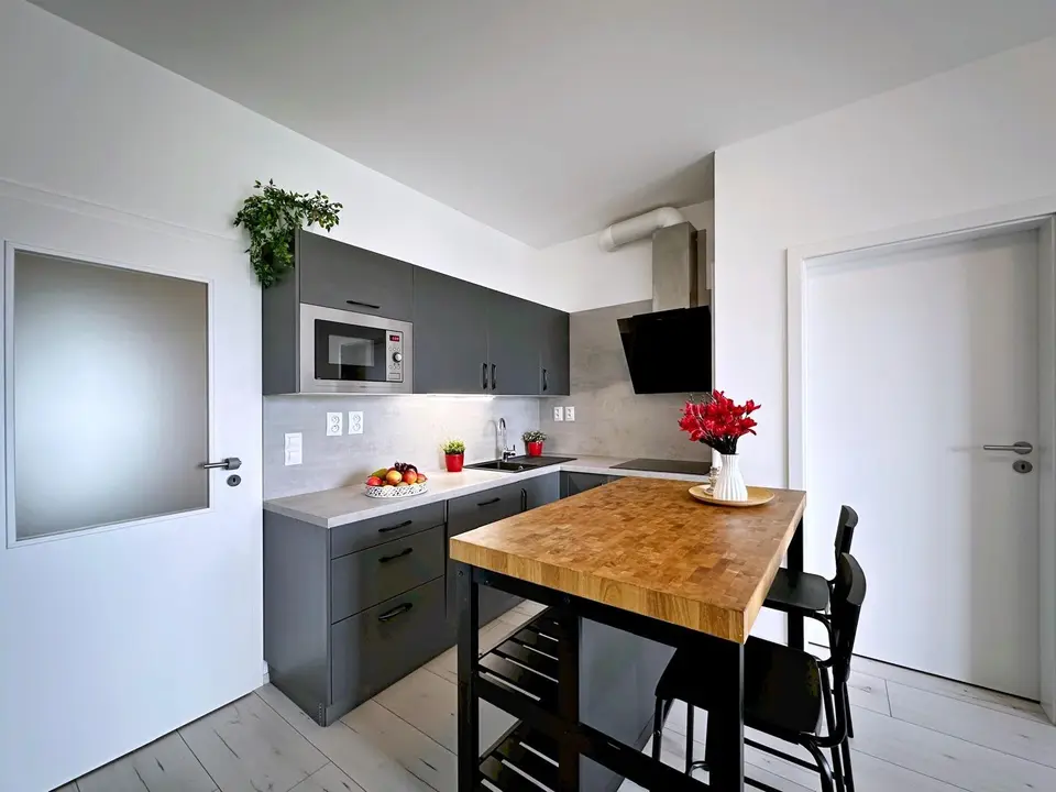 Prodej bytu 3+kk 67 m², Na Zlaté stoce, České Budějovice