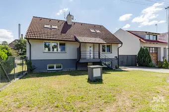Pronájem rodinného domu 5+kk, Kunovice - třída Vítězství